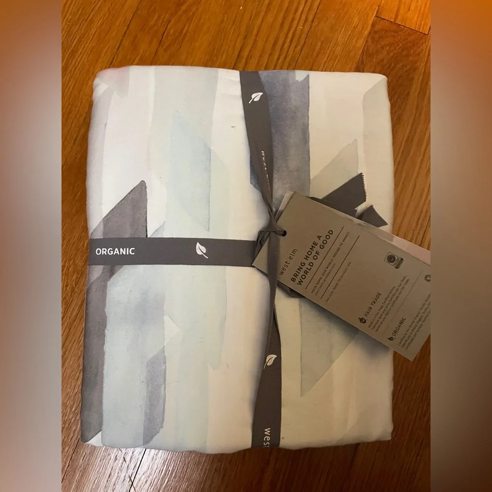 NWT West Elm King Organic Watercolor Stripe Tercel Sateen Duvet Cover Super Soft